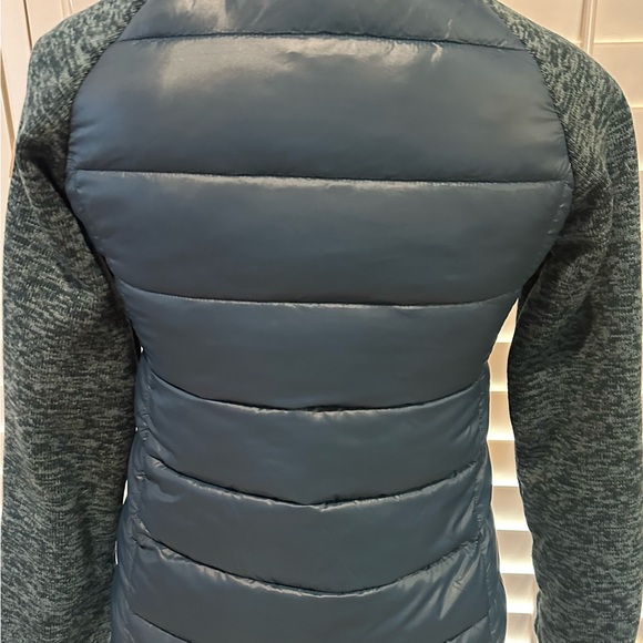 MICHEAL Micheal Kors puffer jacket with hood size 10/12 - Picture 3 of 10